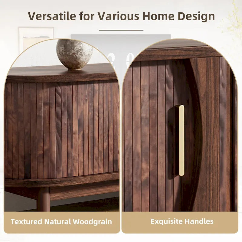 Meuble TV pour téléviseurs jusqu'à 75 pouces avec portes de rangement et pieds en bois