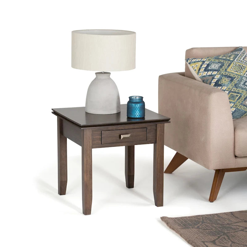 Table d'appoint carrée en bois massif